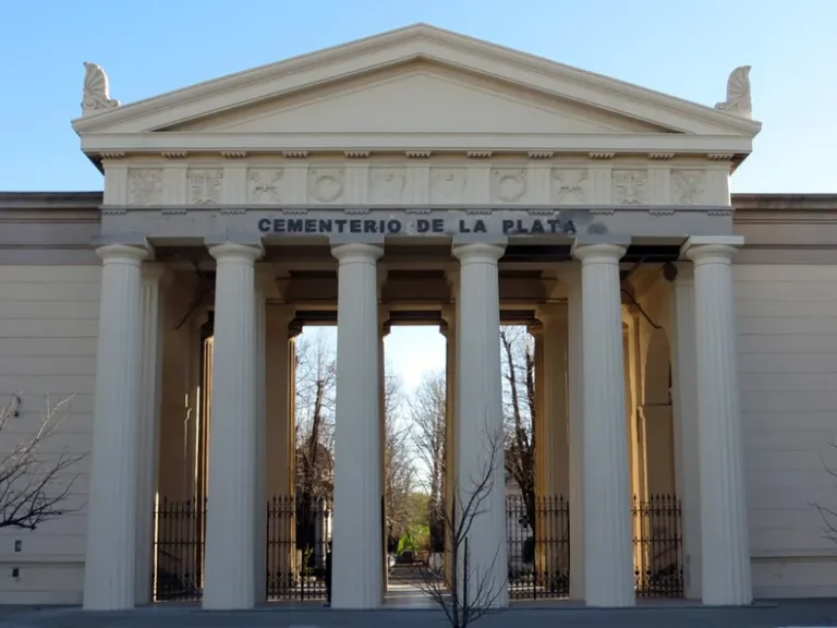 cementerio-la-platajpg