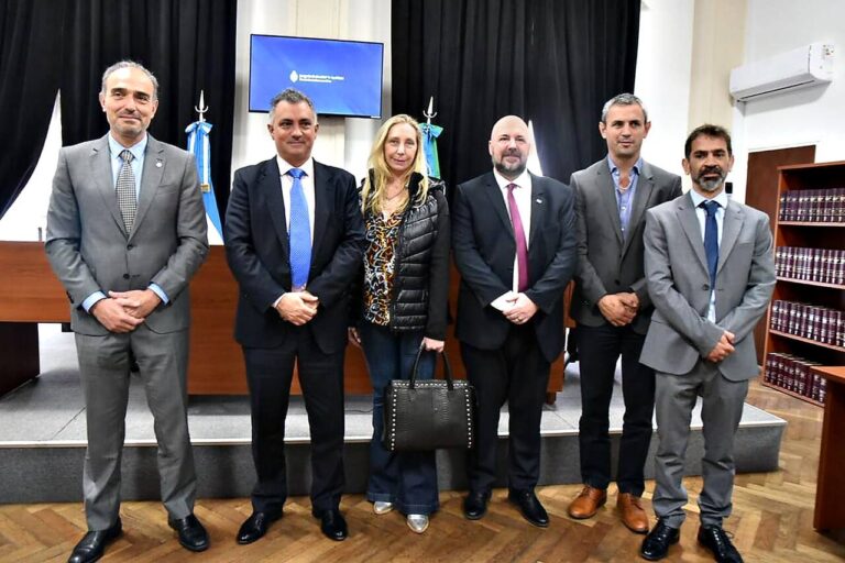 eduardo-lule-menem-sebastian-pareja-karina-milei-ZQTMLZYOGVH6TM47S2WENYVAFA