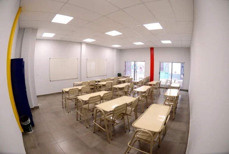 paro-docente-aulas-vacias-3jpg