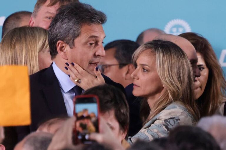 sergio-massa-y-malena-OSNFR2IFUZCCHCNCGA7ZD2QDRU