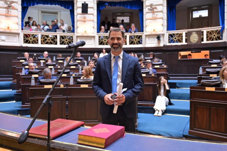 Imagen de WhatsApp 2025-12-02 a las 19.02.03_ae2a4433