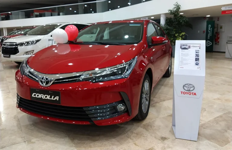 toyota-yacopini-corolla