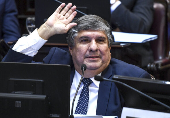 SENADO - SESION - DEUDA EXTERNA