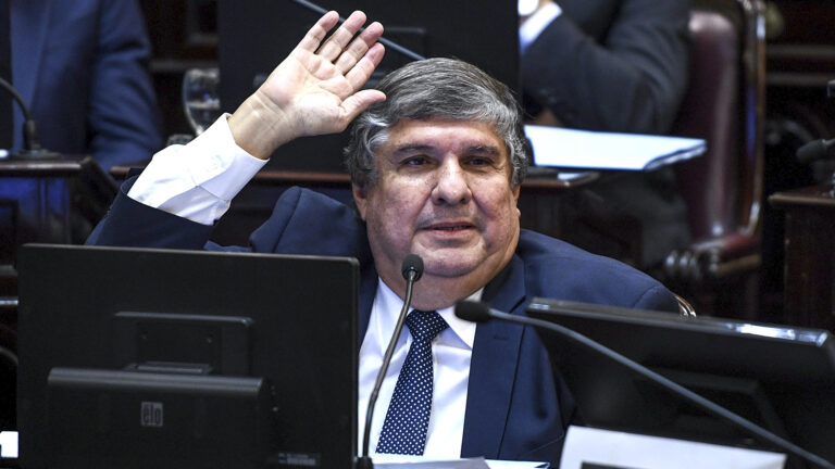 SENADO - SESION - DEUDA EXTERNA