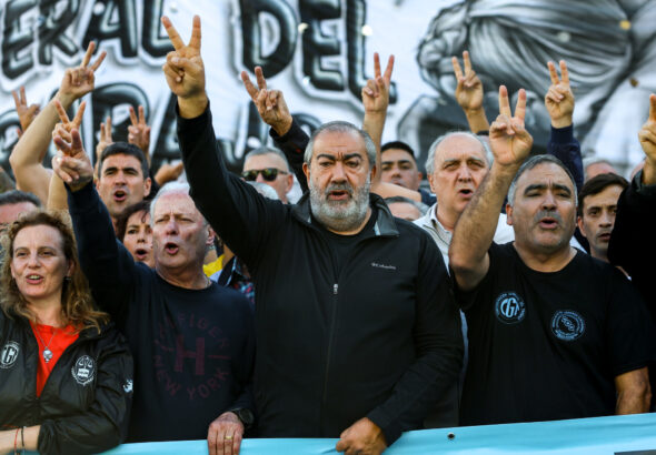 5X0OpYs99_2000x1500__1