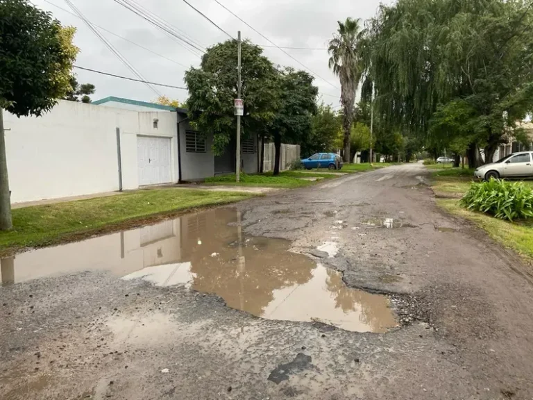 bache-pozos-agua-sancarlos-desastre-laplata-1webp