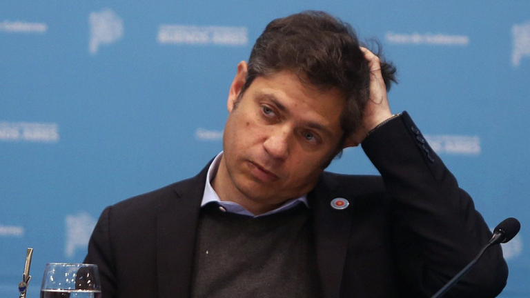 axel-kicillof-se-agarra-cabeza-1-se-lamenta-6
